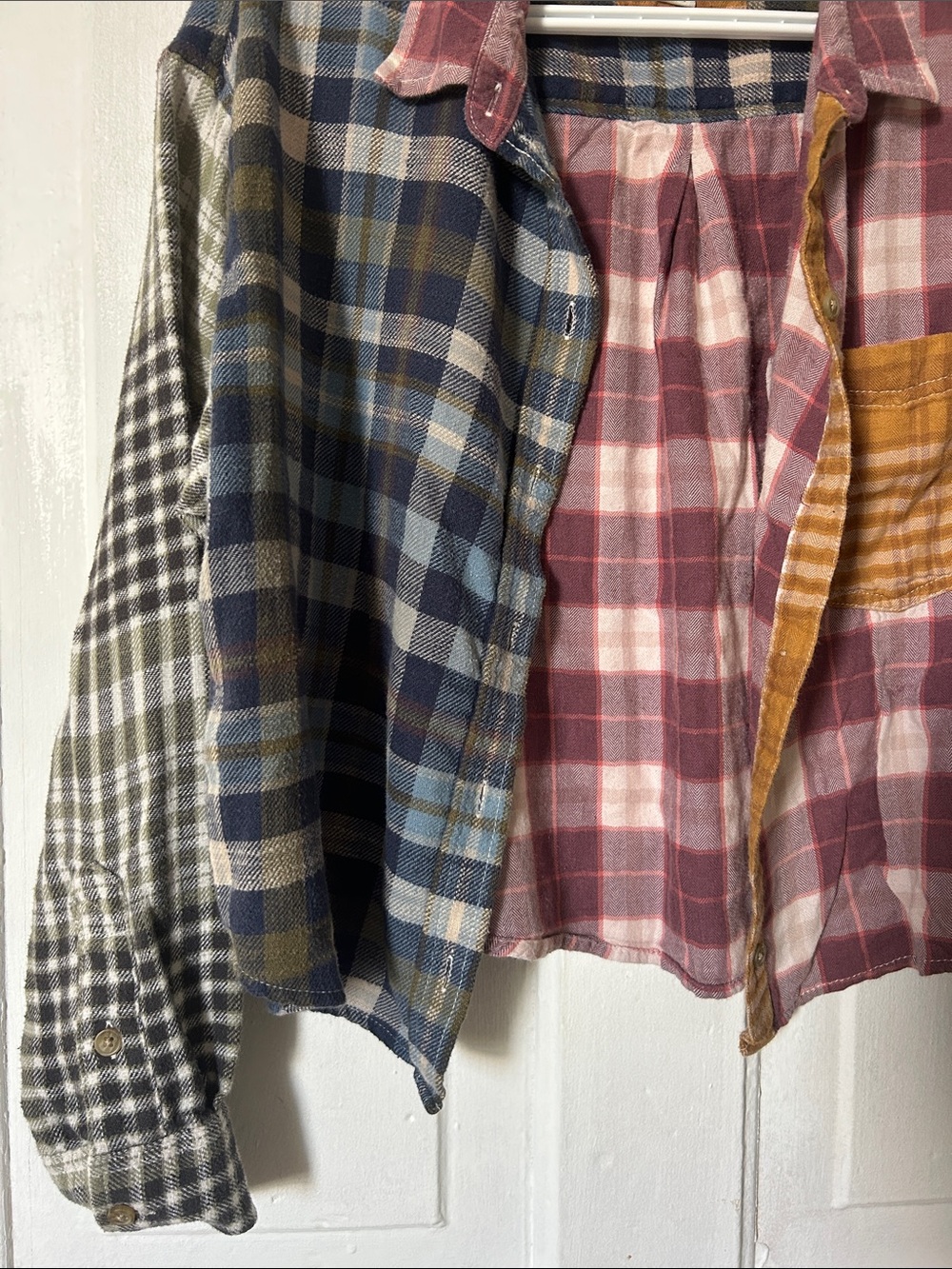 American Eagle Outfitters Cozy Cabin Cropped Patchwork Plaid Flannel Shirt - Picture 5 of 5